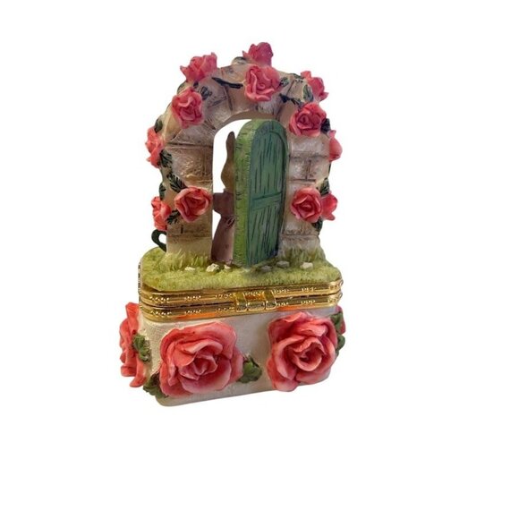 Holly Pond Hill "An Afternoon Tea" Collectible - Picture 5 of 7